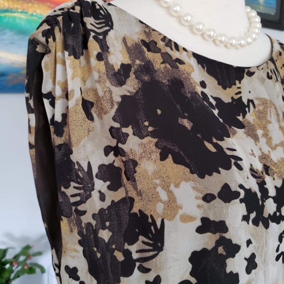 Vince Camuto dress - Picture 4 of 8